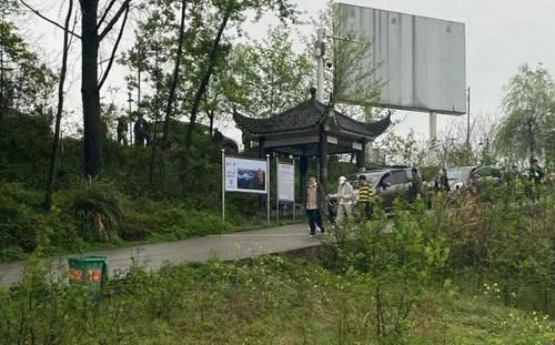 向往的生活5开录啦，新蘑菇屋很美哦，张·拖拉机手·艺兴快耕田