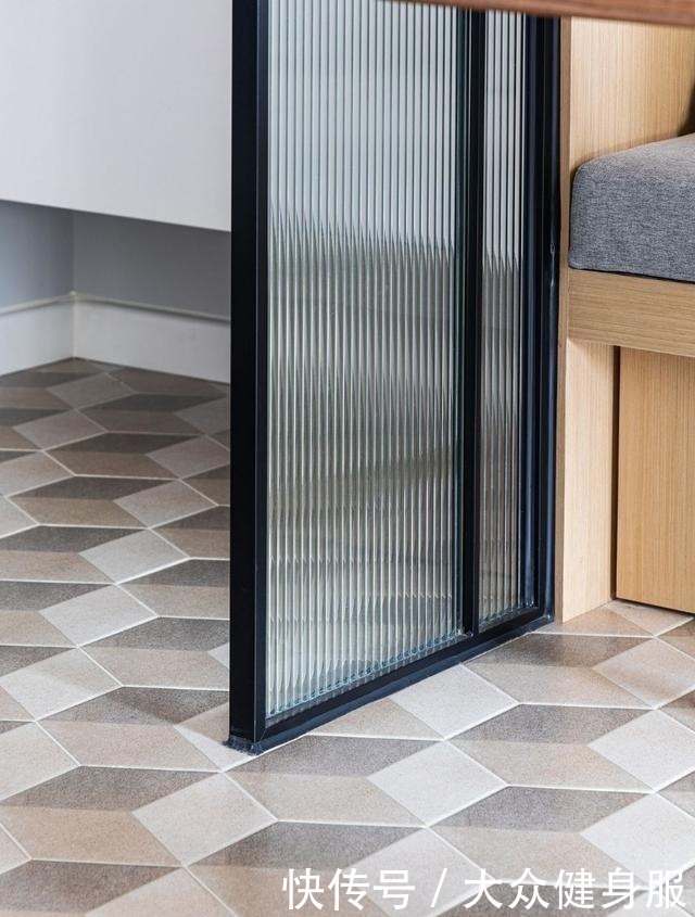 收纳|难怪“横厅”结构的新房,越来越受欢迎,看了她家才知道有多爽!