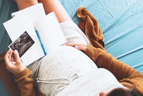 胎动|孕晚期“三大自检步骤”,孕妈需熟知掌握,宝宝便可安心“卸货”