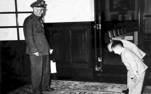 行董事长|不叫父亲叫总裁,蒋介石与蒋经国不是简单的父子关系