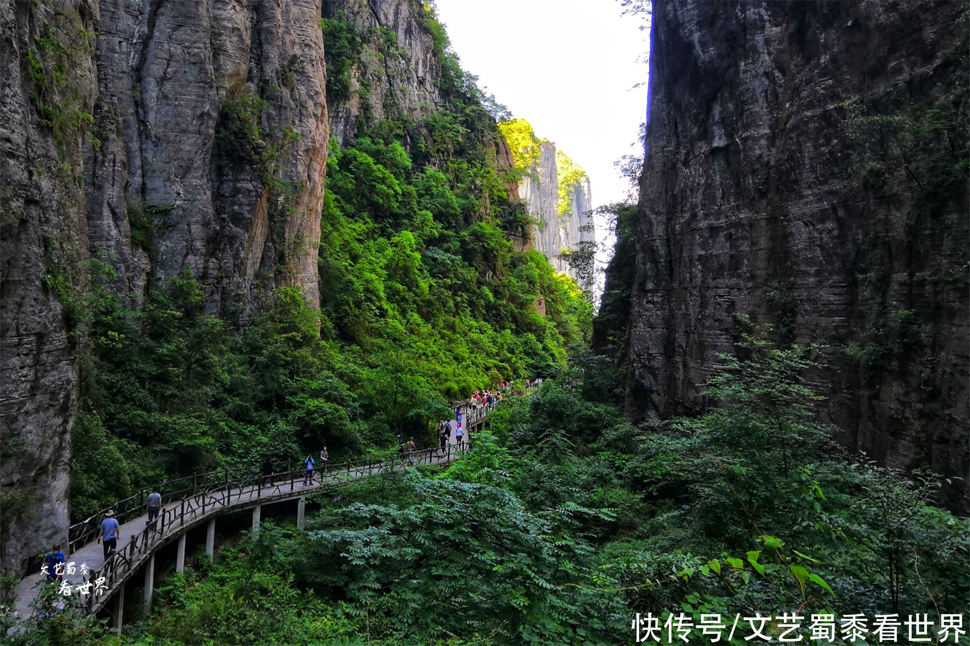 夏天|虽在重庆武汉两大火炉中间，夏天平均温度只有20°，堪比人间仙境