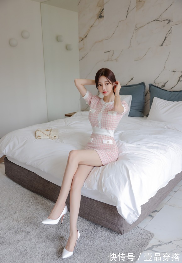 搭配|女神孙允珠时尚搭配：彩虹层叠花裳英伦格纹香风裙