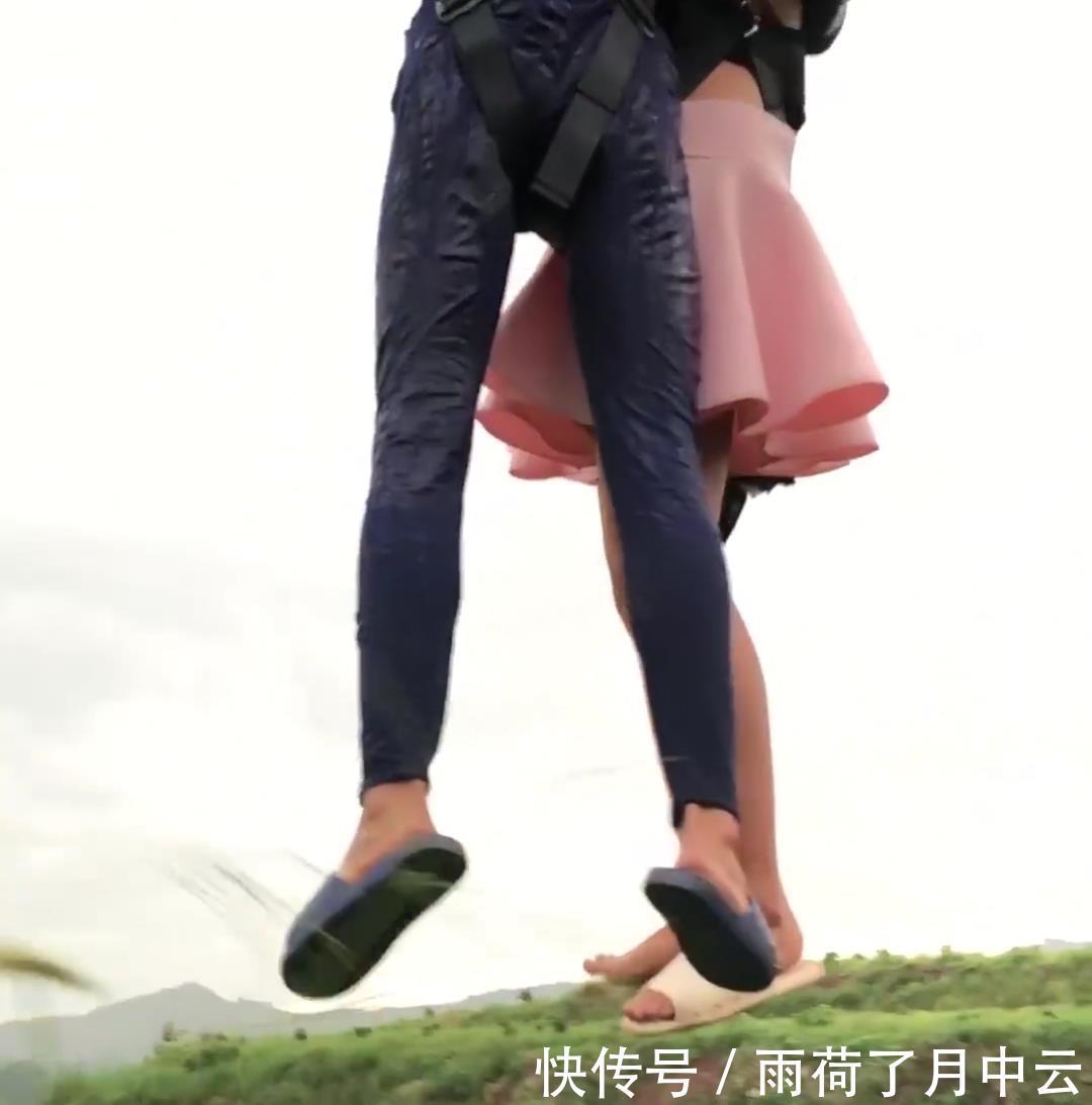 小舞姐|小舞顶着高跟鞋,唐三拎起纸片锤,《斗罗大陆》沙雕剧你看了吗!