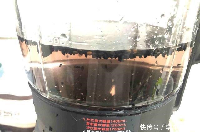 它是补血的食物,吃1次它,相当于吃一斤半红枣,2块煮一大碗!