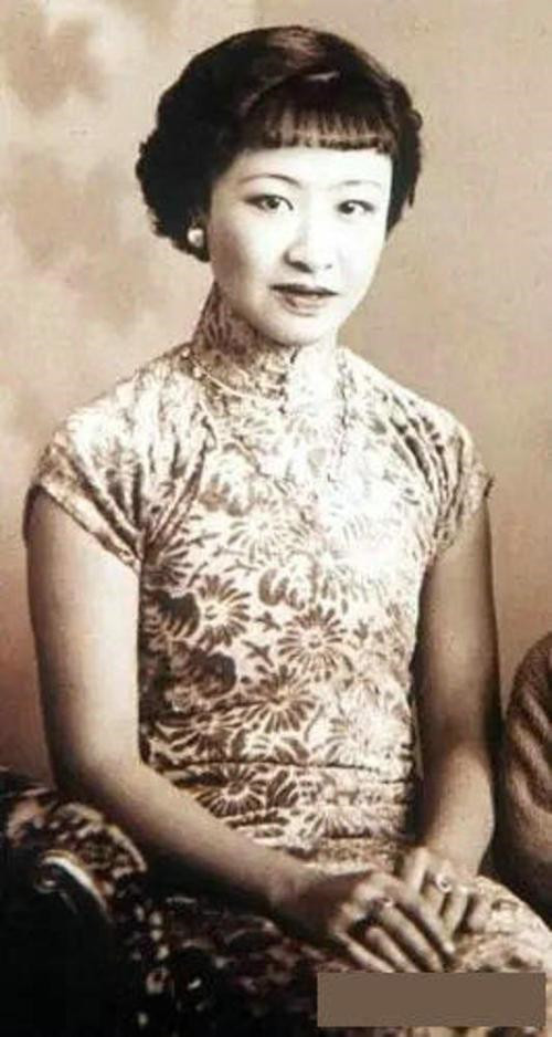 溥仪三妹妹韫颖摆摊卖古董,马未都拿出一上等官窑,她连看都不看