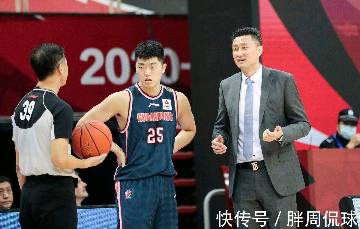 广东男篮|杜锋2连败却收意外惊喜,两位总冠军后卫空降长春,宏远争冠提速