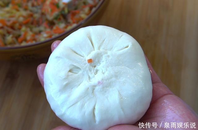  白菜|家常馅饼薄皮大馅怎么做，和面是关键，方法告诉你，在家也可以做