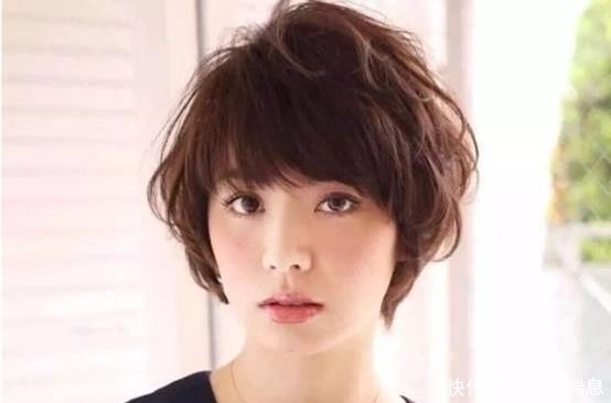 动人|“大饼脸”女生的发型福利,脸型宽的女生再适合不过,美丽又动人