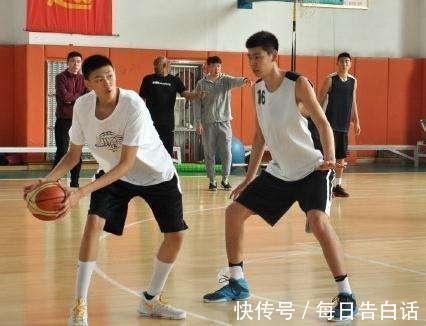cb男篮主帅儿子被誉最强星二代,跳级进国家队,身高可能超姚明!