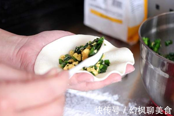 食欲|此菜又叫洗肠草,鲜香美味促食欲,早餐煎一煎上桌,孩子特爱吃