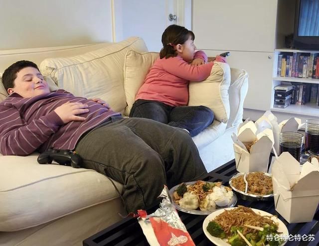 尿酸偏高的人，建议少吃1类食物，常喝“1茶”，或助尿酸值平稳