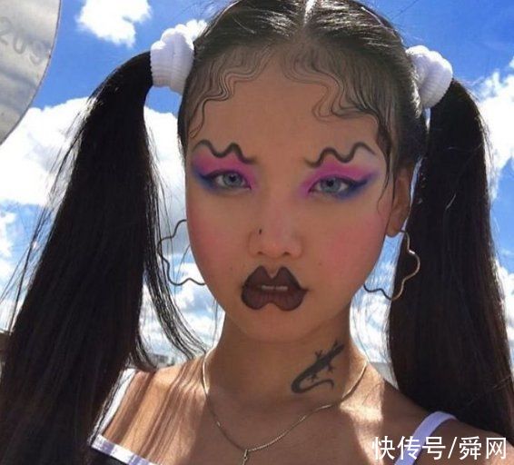 弯弯的月亮|盘点那些奇葩的妆容，我真的欣赏不来这种美感