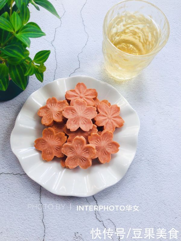 面团|缤纷下午茶/樱花椰子味曲奇饼干