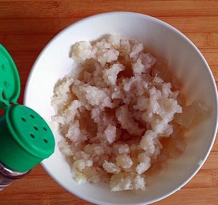 土豆别再炒菜了，教你一个新吃法，这样做，比棒棒鸡还好吃！