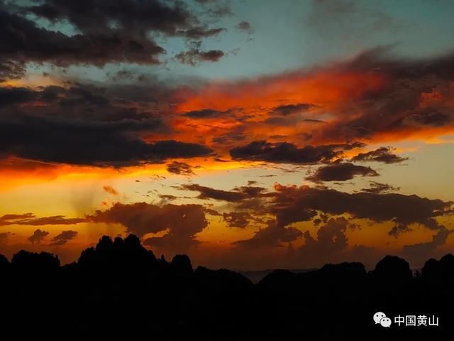 寻秋记|「黄山寻秋记」暮色黄山 心神向往