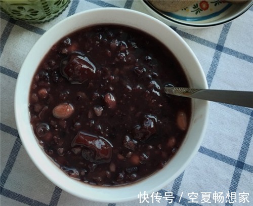 红枣和它煮，是穷人的“造血库”，补血又暖宫，上班族也能做！