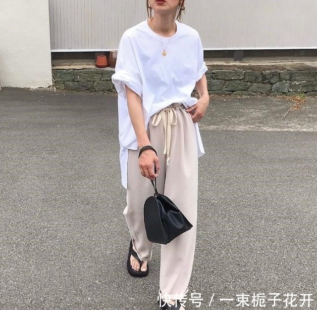阔腿裤 今年流行的白T恤,配上这3款“清凉下装”,想不时髦显瘦都难