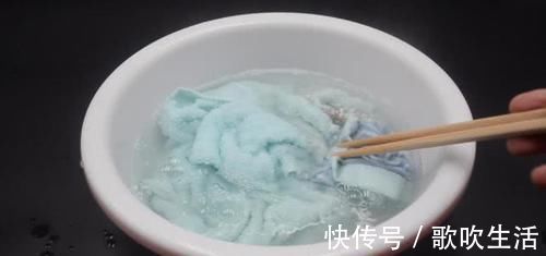 脸盆|不管毛巾有多脏，简单一个清洗方法，毛巾立马焕然一新，赶紧试试