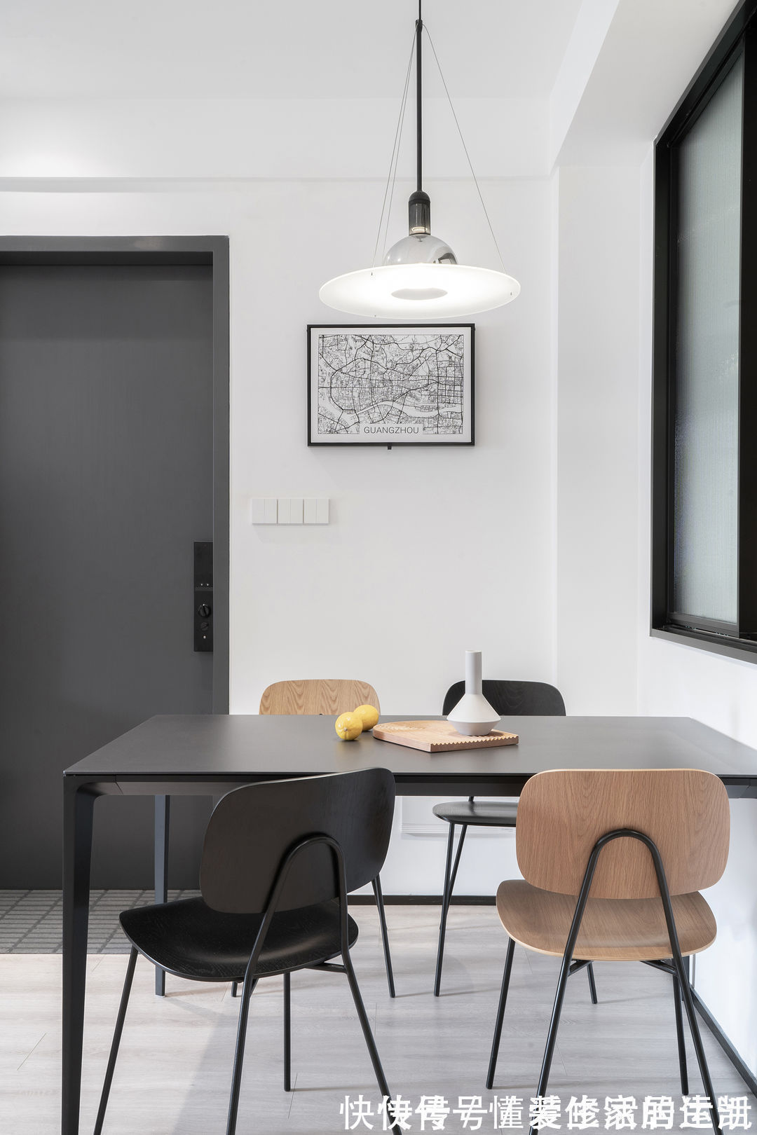 隔墙|80㎡实用主义装修,简约黑白灰色调,全屋简单又大气