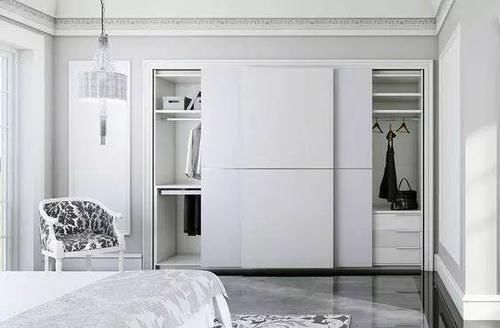 浴室柜|房子装修,这6处一定要装柜子,我家就装了2个,直接乱成一团