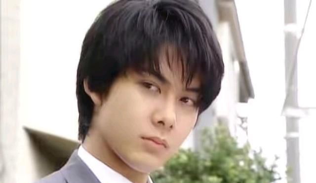 百变柏原崇 情书中的奶油小生藤井树还演过漫改剧雀神 全网搜