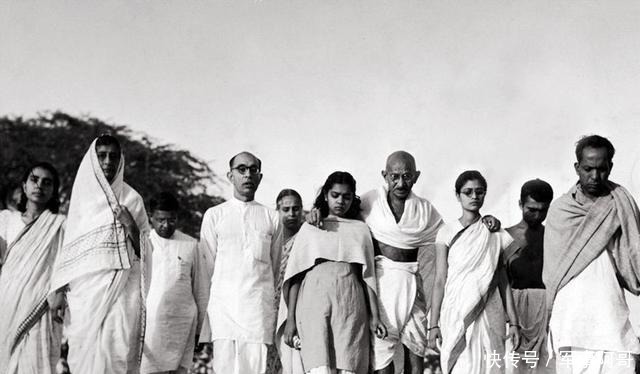 接受|印度甘地主张“非暴力不合作”,就是面对日本人的屠杀应该接受