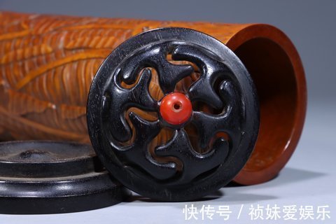 黄木雕$民国黄木雕·芭蕉纹香薰筒