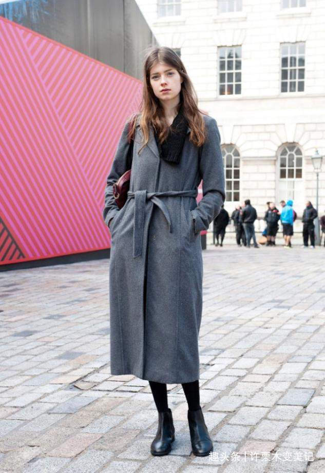 羽绒服|不管大衣还是羽绒服,女人少买黑色,这五种颜色更高级,洋气减龄