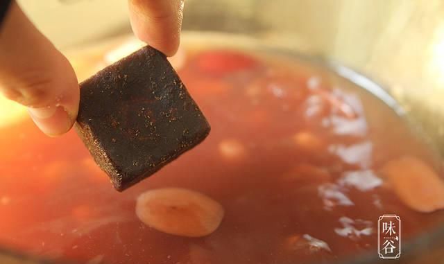 喝出|天冷了,女性要多喝五红汤,每天一碗,补血养血,喝出好气色!