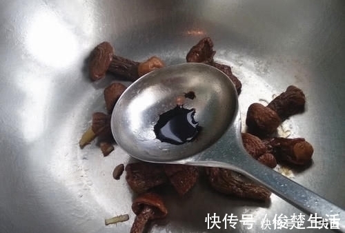 芹菜|脂肪最怕这菜,清肠刮油,一周吃3次,小肚腩没了,腰变细了