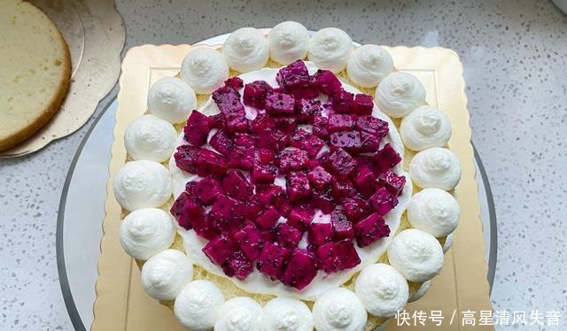 手把手教你高颜值,新年草莓裸蛋糕,无需抹面做法简单又省事