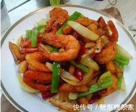 美食|美食推荐干煸大虾土豆，杏鲍菇炒荷兰豆，蒜蓉开背虾，麻辣鸡肉