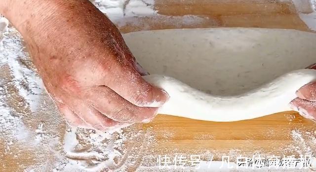 山药片|铁棍山药蒸糕蓬松选软,做法还很简单,特别适合老人孩子吃