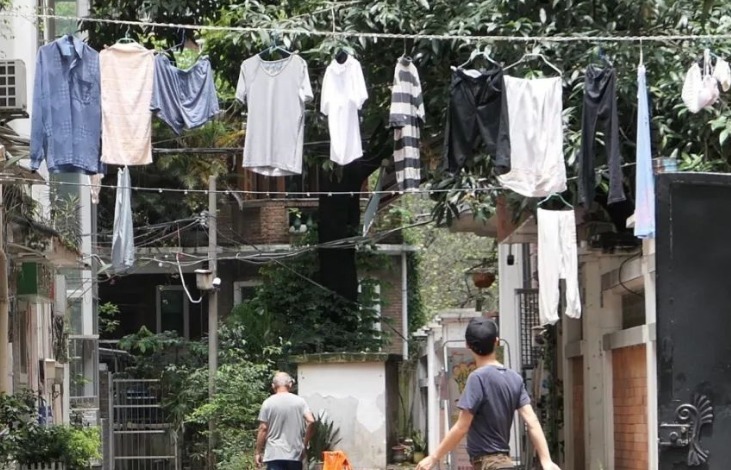衣服需要翻过来晒吗很多人都不懂,难怪衣服不是变色就是变旧!