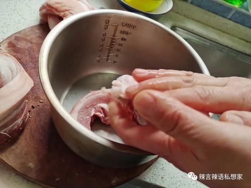  动手|天冷，教您做咸肉啦，准备好这些材料，一起来对猪肉动手吧！