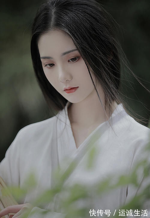 李太白|诗鬼李贺的代表作《苦昼短》，不愧和李白并列，值得一读再读