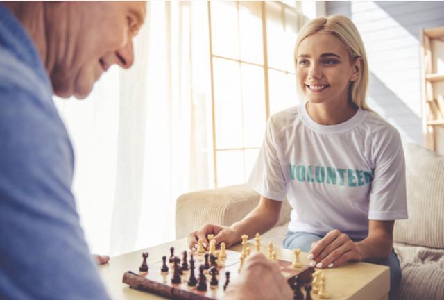 长寿$3位59岁退休老人的忠告:不合群,才是最好的长寿之道