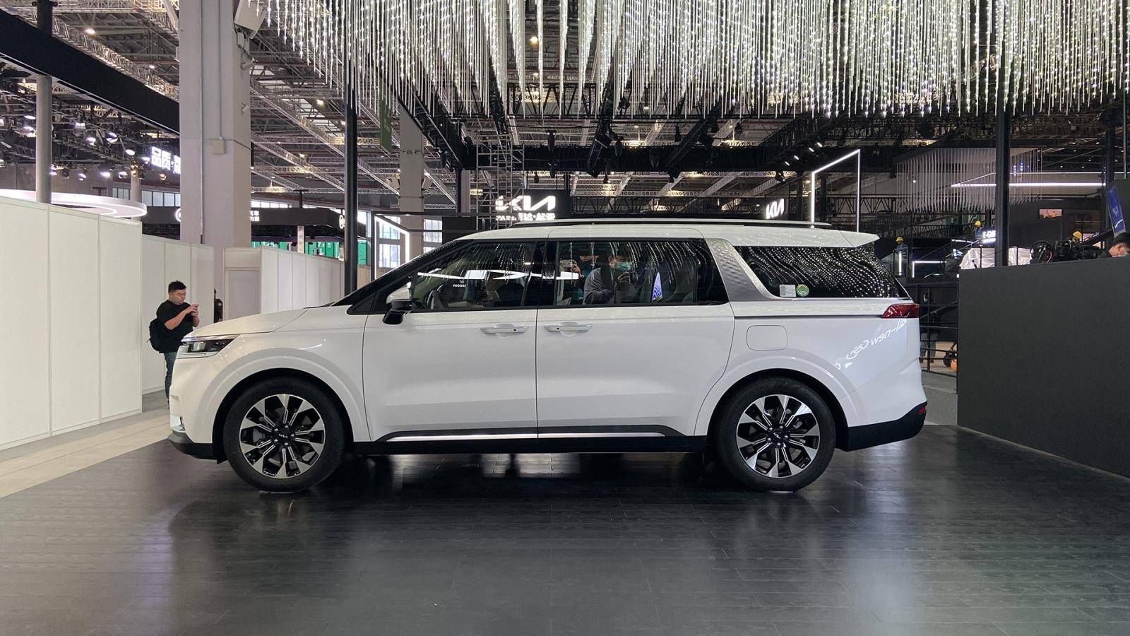 起亞嘉華8月5日上市 品牌煥新後首款全球車型 新聞百分百