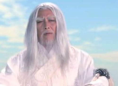 宝岩#有盘古幡护体,元始天尊进入上古阵法,被打到落荒而逃!