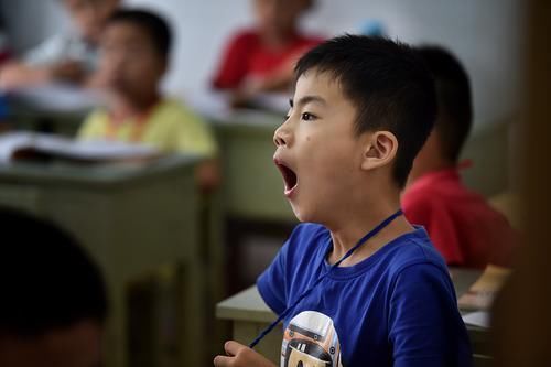 孩子|有些青春期孩子仇视父母，假象背后不为人知的秘密，家长错看孩子