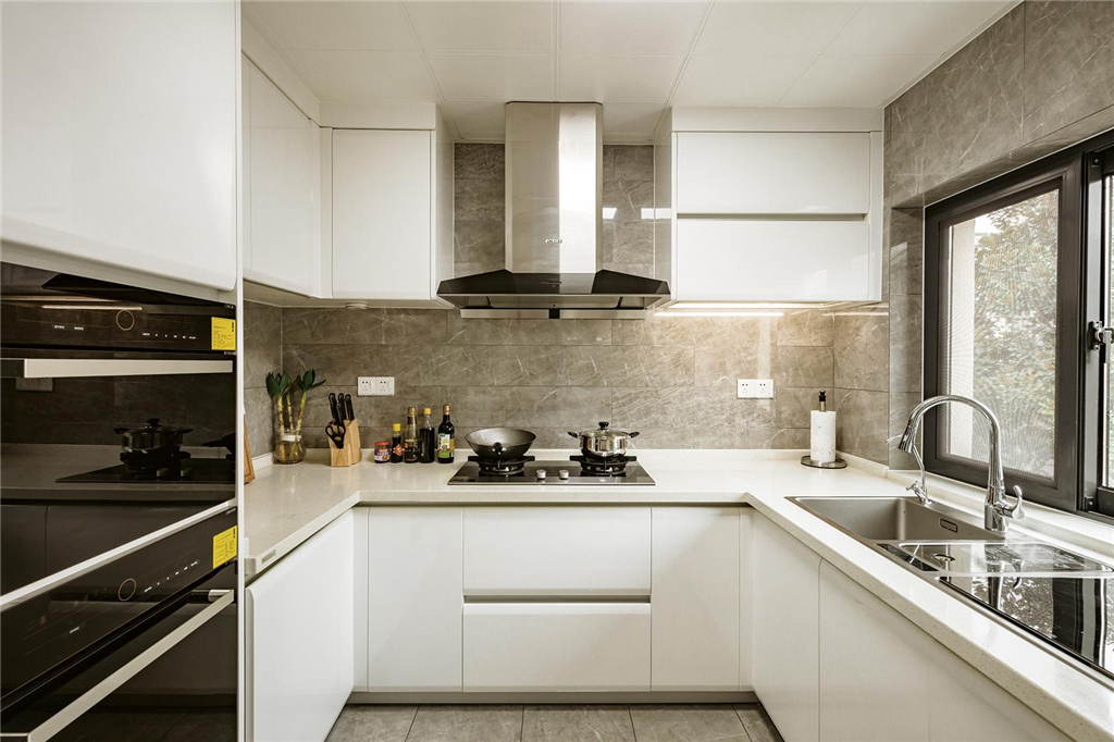 插座|厨房装修特别后悔的6件事,我先哭为敬,大家千万别踩坑