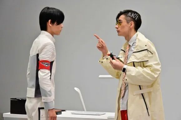 假面骑士|假面骑士Revice第4话先行图来袭,女王换装也很美丽