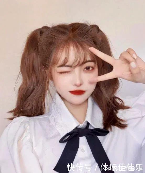 别再披头发了!冬天超火的5款编发,无敌显脸小!