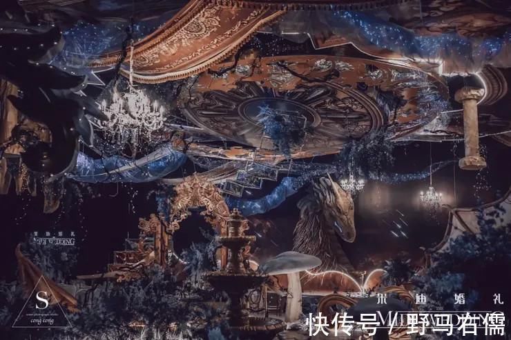 中世纪@用浓烈的色彩和精美的造型,带你感受一场沉浸式的北欧神话婚礼