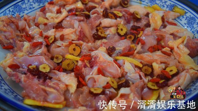 教程|红枣枸杞蒸鸡肉最好吃的做法，简单美味又营养，看看你喜欢吃不