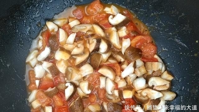 买颗西蓝花回家做道美食,做法简单,鲜香美味,清脆爽口又解腻