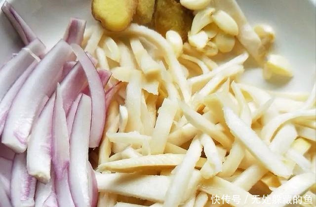 买竹笋时,挑粗的好还是长得好差别大了,别搞错了