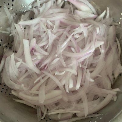 杀菌|这道洋葱炒鸡蛋做起来容易,吃起来上瘾