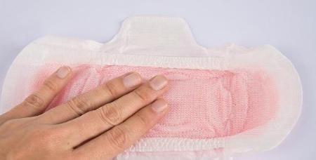 妇科疾病|“大姨妈”期间，女人有以下5个表现，说明子宫还算健康！