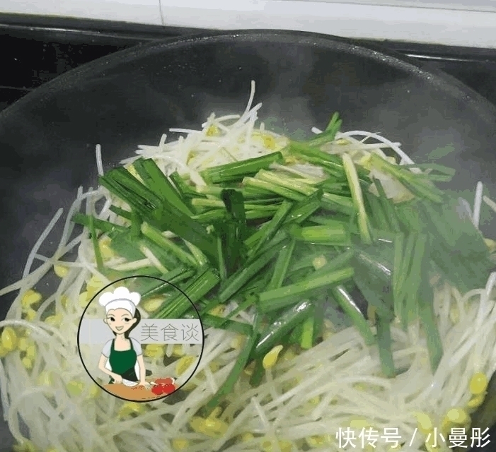 黄豆芽|冷天没胃口吃饭, 我炒了这素菜, 清香脆嫩, 立马胃口大开, 吃撑了